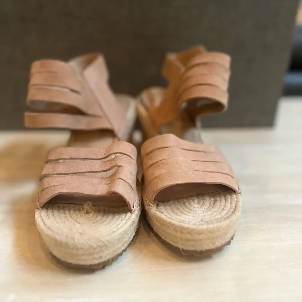 Eileen Fisher suede nude espadrilles size 8 extremely comfortable w/ box & bag